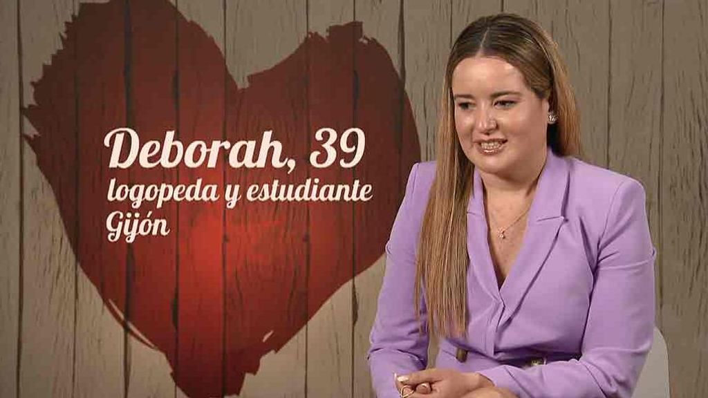 Deborah durante su cita en 'First Dates'