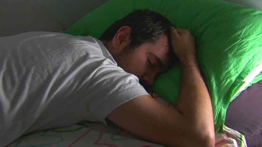 Dormir la siesta aumenta el riesgo de derrame cerebral