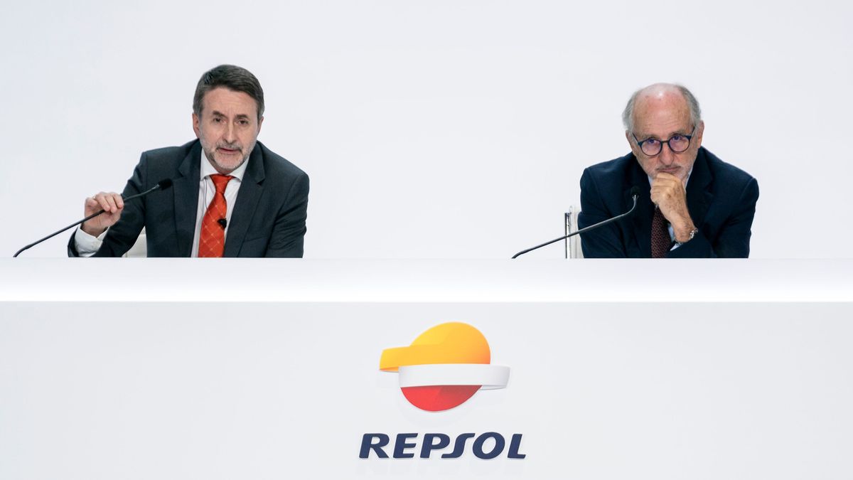 EuropaPress 4432189 consejero delegado repsol josu jon imaz interviene junto consejero delegado EuropaPress 4432189 consejero delegado repsol josu jon imaz interviene junto consejero delegado