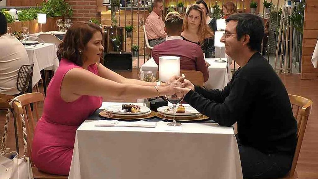 Óscar y Seidy durante su cita en 'First Dates'