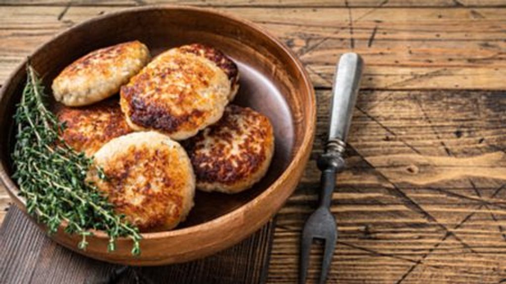 Albóndigas de pollo molido caseras.