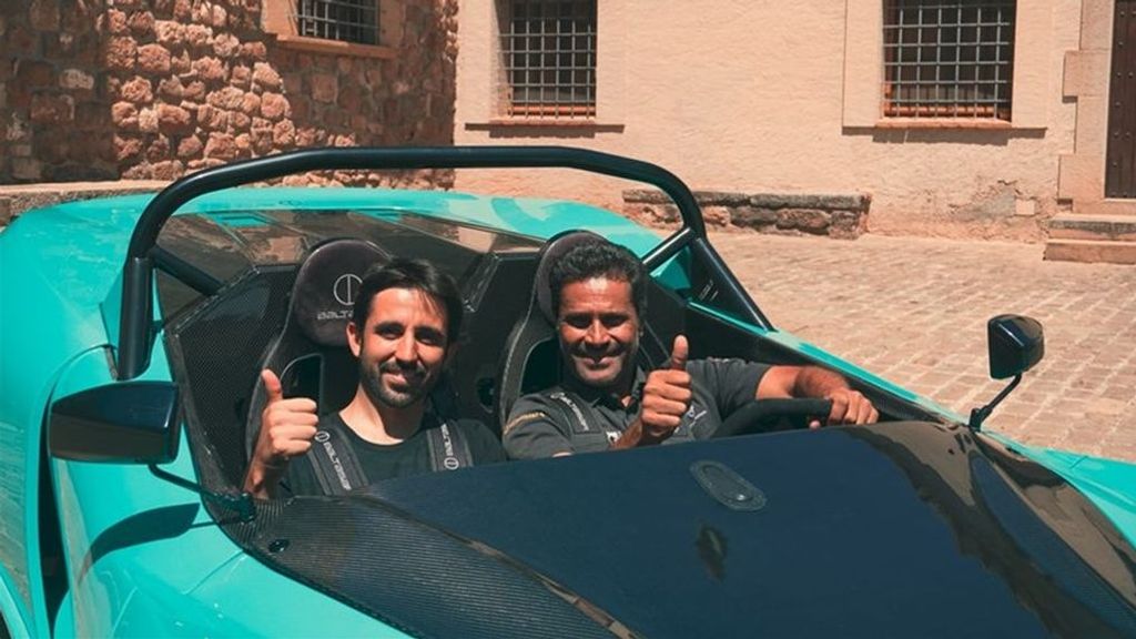 BALTASAR ESCUCHÓ CON MUCHO INTERÉS LOS APUNTES DE AL ATTIYAH FOTO BALTASAR