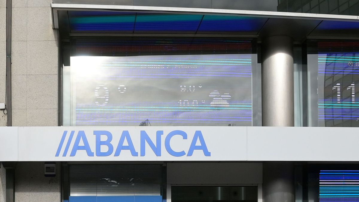 Exterior de una sucursal de Abanca en Galicia Exterior de una sucursal de Abanca en Galicia