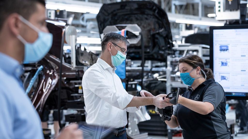 Los trabajadores implementan mejoras a veces por sí mismos