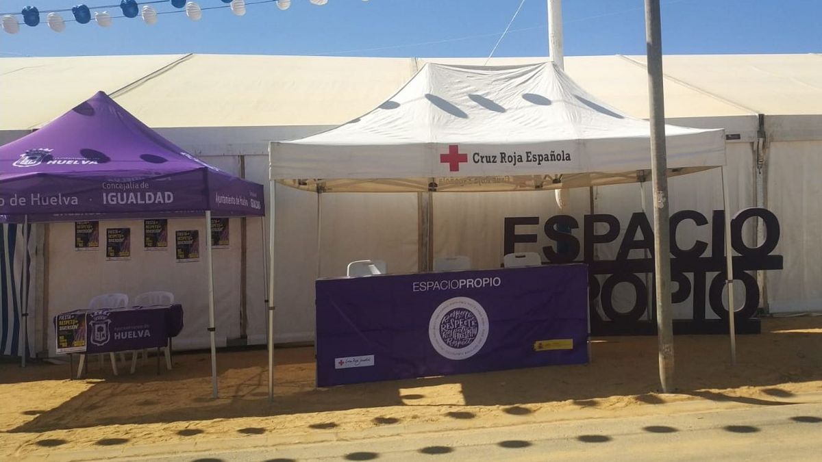 Stands contra el sexismo durante las Fiestas Colombinas de Huelva Stands contra el sexismo durante las Fiestas Colombinas de Huelva