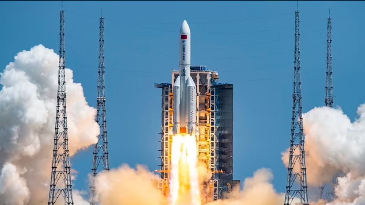 El cohete chino Long March 5B regresa a la Tierra cayendo en el océano Índico