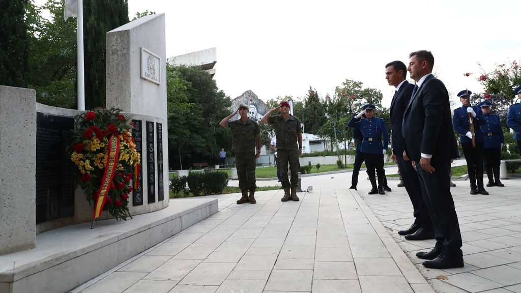 Sánchez rinde homenaje en Mostar a los 23 militares españoles fallecidos en la guerra de Bosnia