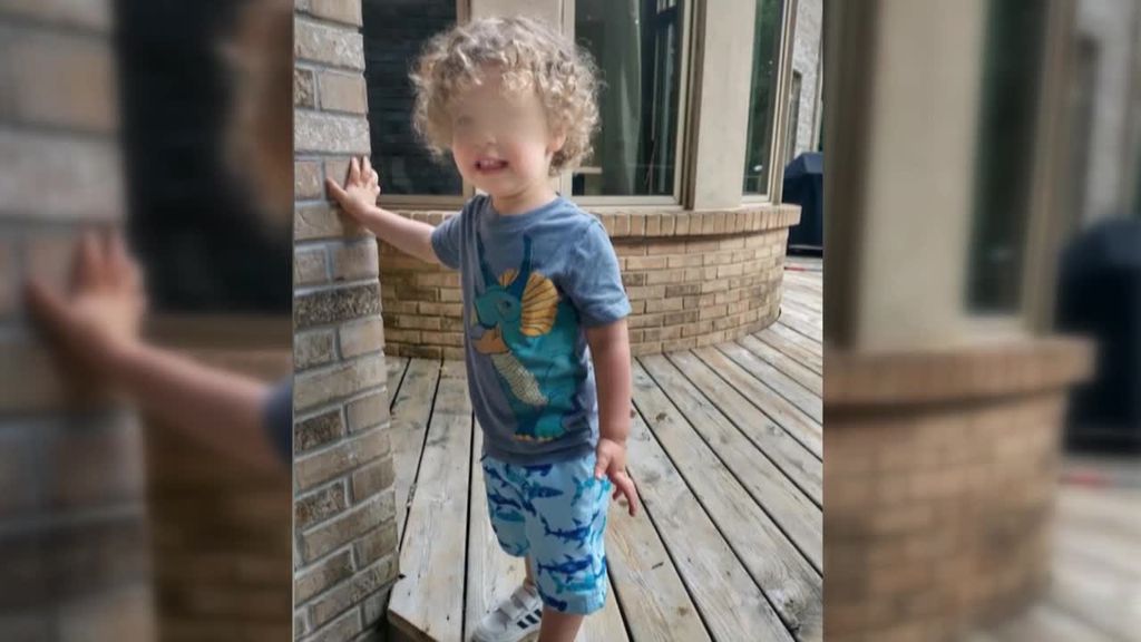 Un niño de 2 años pierde a sus padres en el tiroteo de Chicago