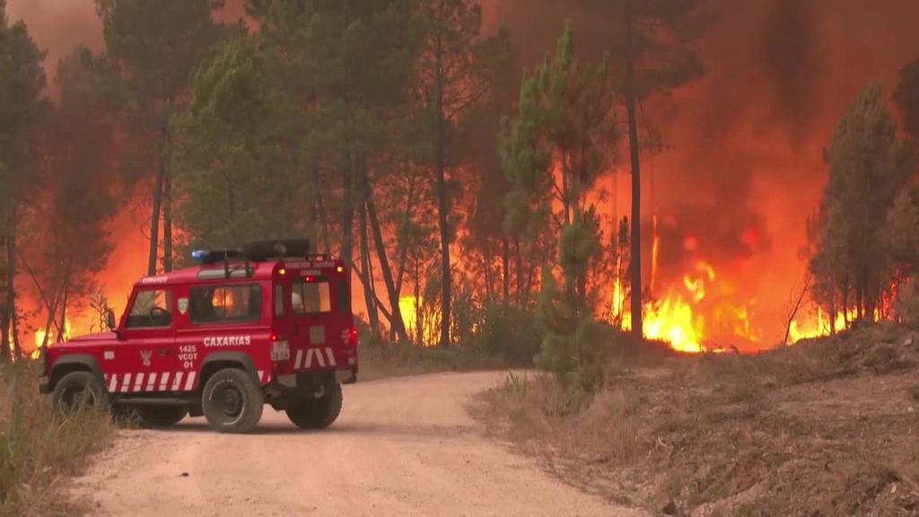Los incendios en el norte de Portugal amenazan Vigo