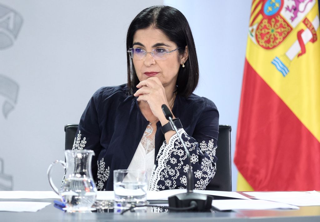 La ministra de Sanidad, Carolina Darias, en una rueda de prensa, posterior al Consejo de Ministros, en el Complejo de la Moncloa, a 5 de julio de 2022, en Madrid (España).