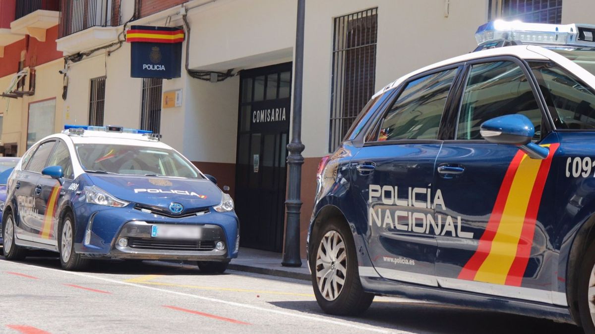 Detenidos siete miembros de un clan familiar en Alicante por una brutal paliza a un hombre en plena calle Detenidos siete miembros de un clan familiar en Alicante por una brutal paliza a un hombre en plena calle