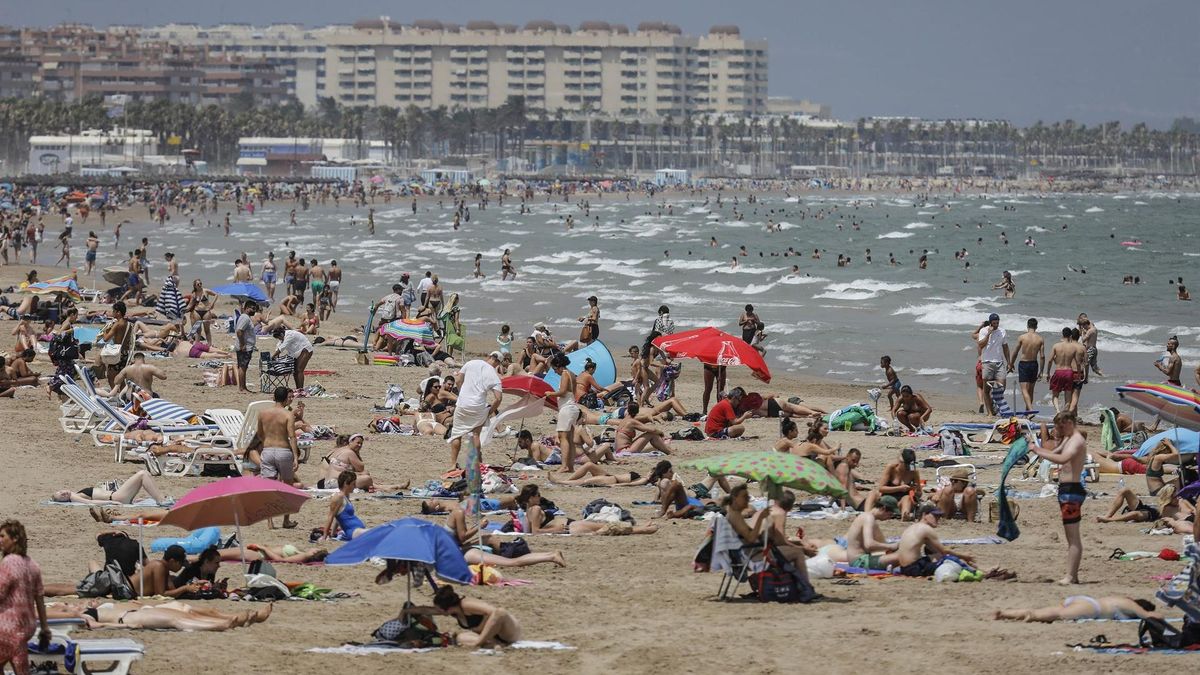 Sanidad declara alerta sanitaria por ola de calor extremo en ocho comarcas de la Comunitat Valenciana Sanidad declara alerta sanitaria por ola de calor extremo en ocho comarcas de la Comunitat Valenciana