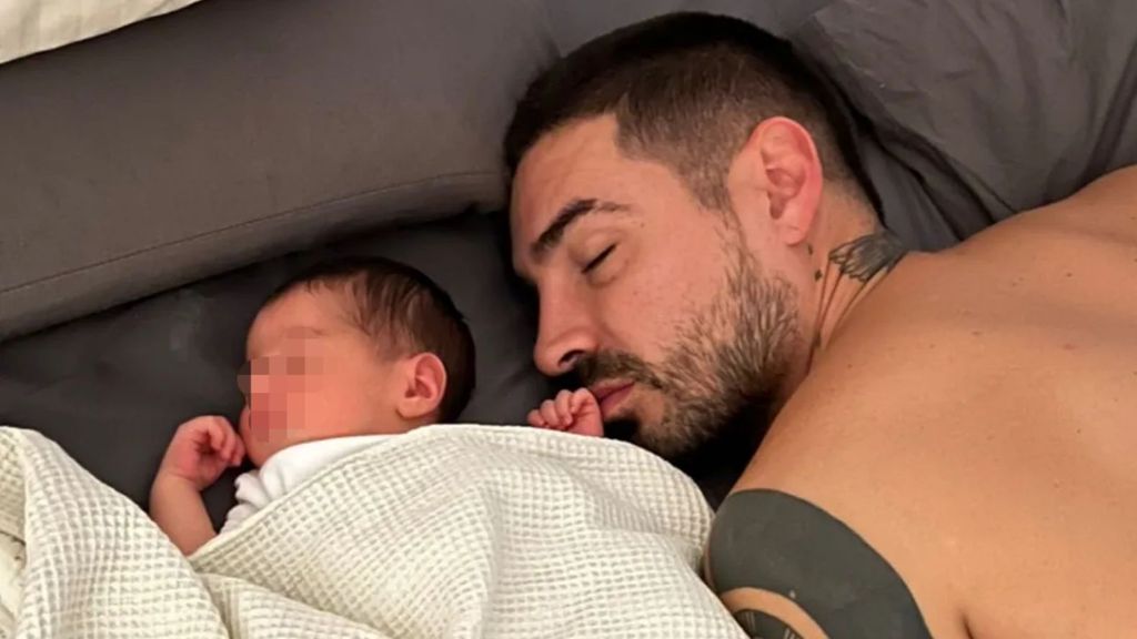 Violeta y Fabio muestran a quién se parece su hija Gala