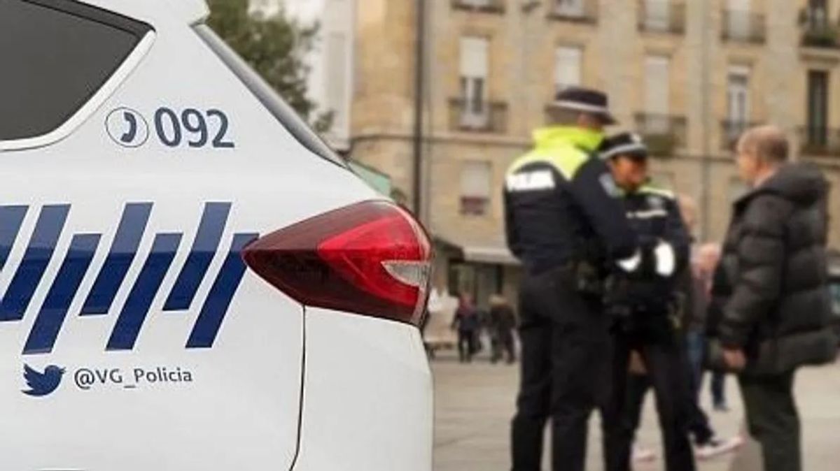 Patrulla de la Policía Local de Vitoria Patrulla de la Policía Local de Vitoria
