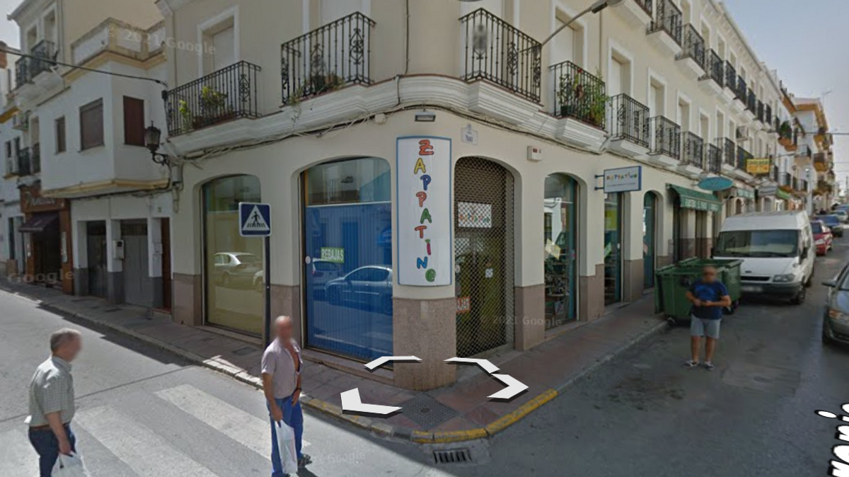 Tienda donde se ha producido la colisión Tienda donde se ha producido la colisión