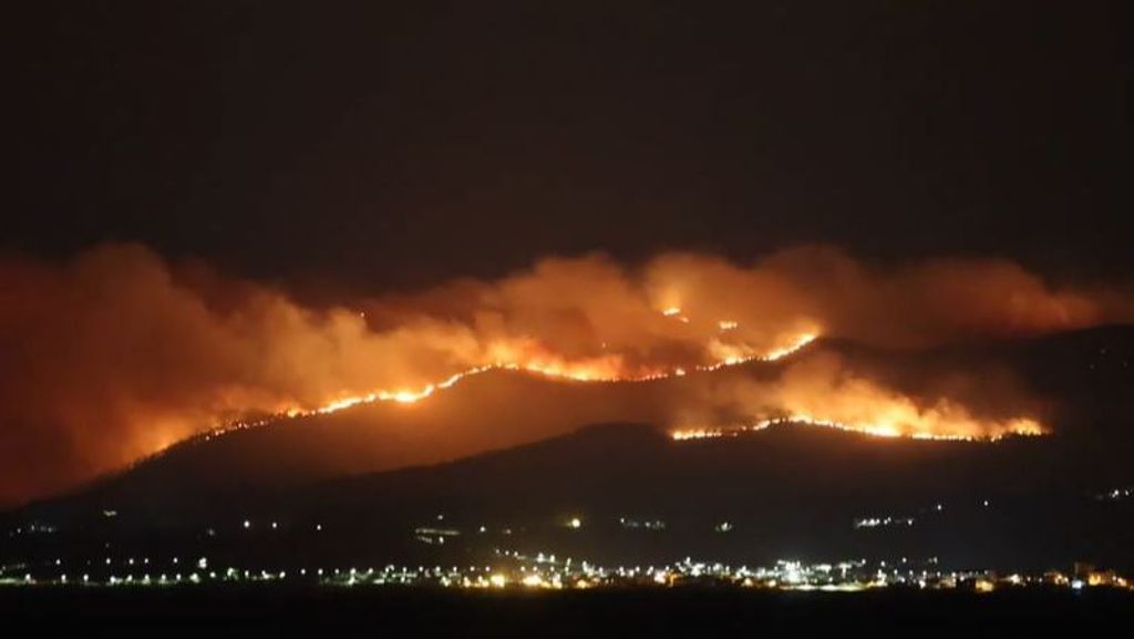 El incendio de Boiro, A Coruña, arrasa con más de 2.000 hectáreas
