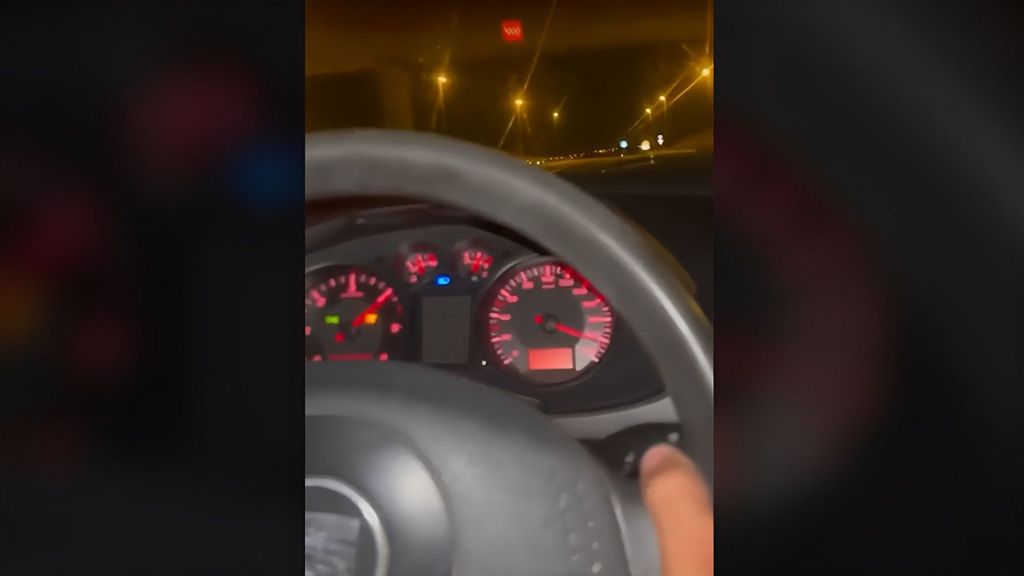 Dos investigados por conducir a más de 200 kilómetros por hora y subir los vídeos a sus redes sociales
