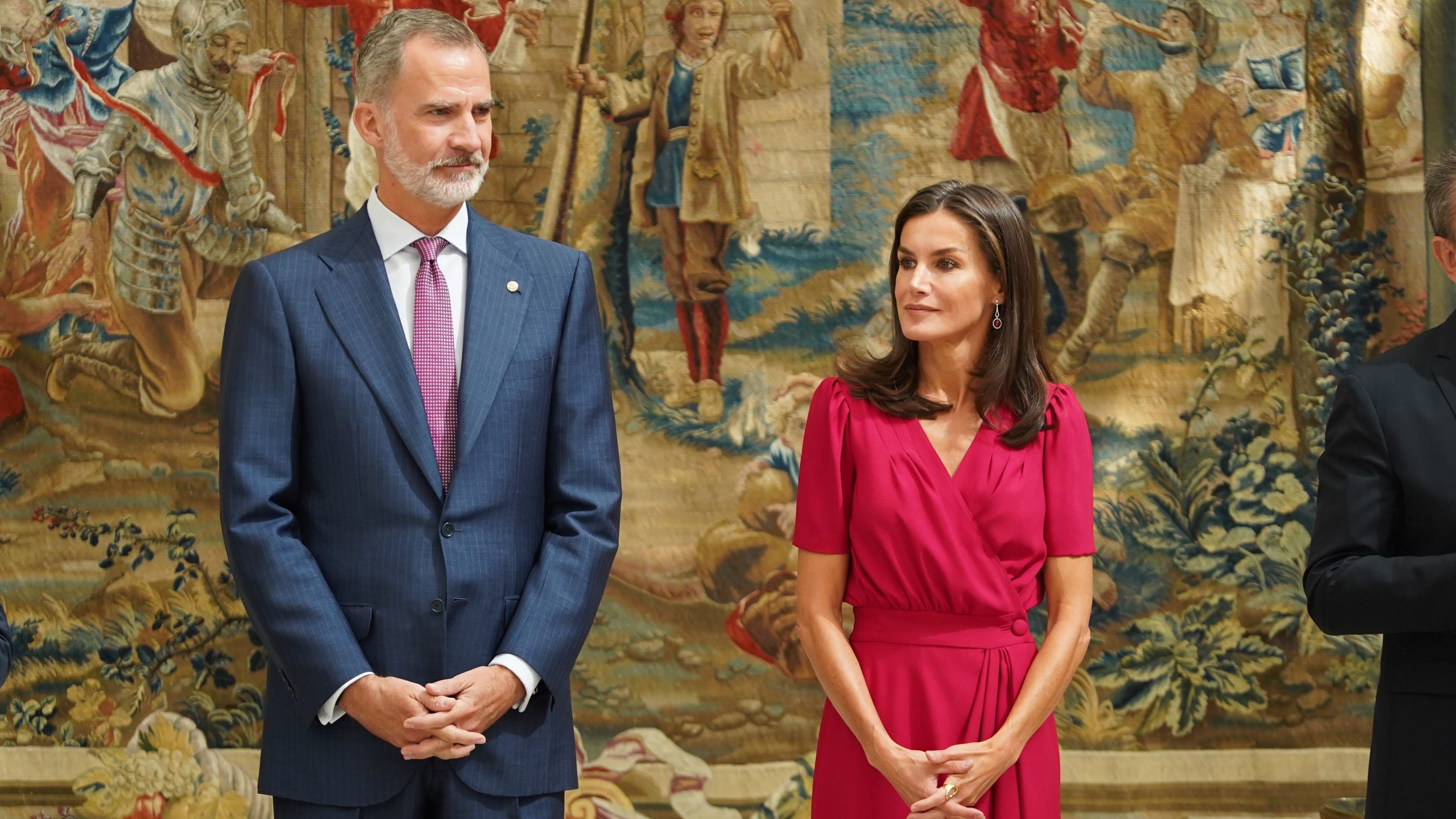 Es el más alto representante del Estado español.
