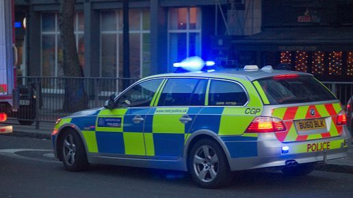 Un hombre muere tras quemarse vivo delante de su hijo adolescente: estaba endeudado por las apuestas