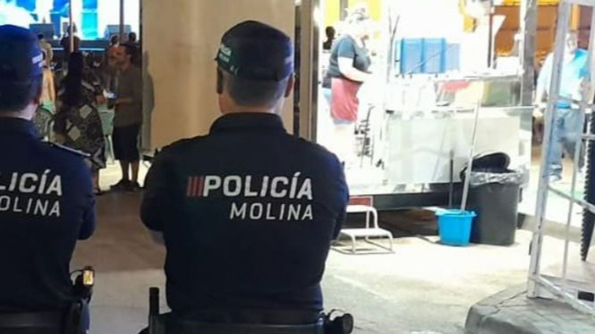 Una mujer es detenida en Murcia por dejar a su hija de tres años sola en casa de madrugada