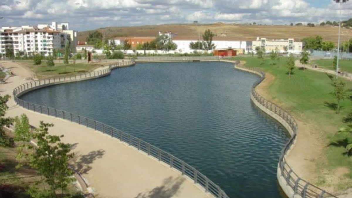 Cierran la fuente del parque del Rodeo, en Cáceres después de que se detectara la bacteria de la legionella.