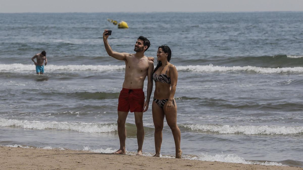 Continúa la alerta sanitaria por ola de calor en cinco comarcas de la Comunitat Valenciana Continúa la alerta sanitaria por ola de calor en cinco comarcas de la Comunitat Valenciana