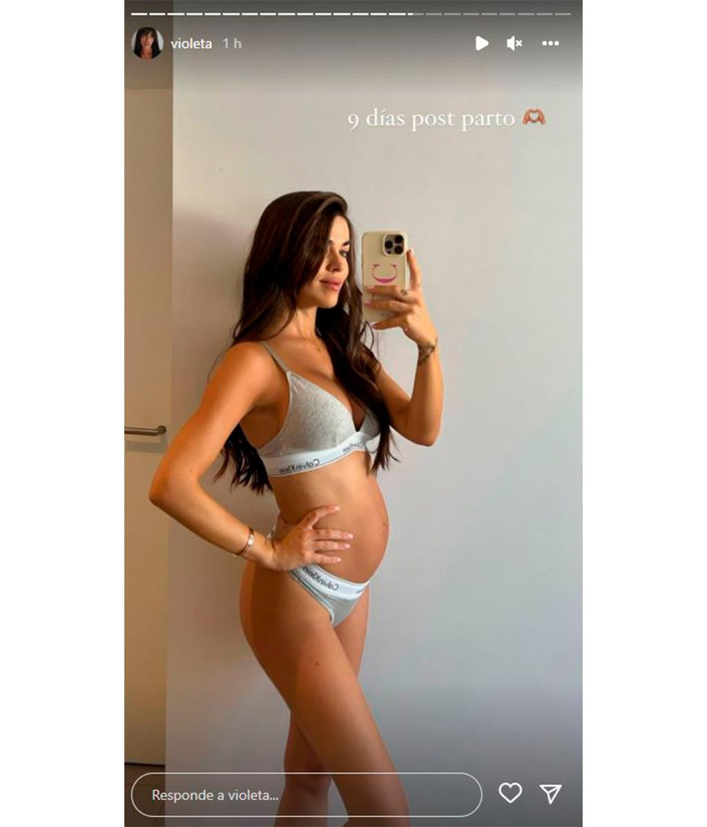 Violeta enseña su cuerpo nueve días después de dar a luz