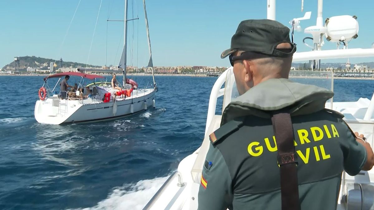 guardia civil maritima en Barcelona guardia civil maritima en Barcelona