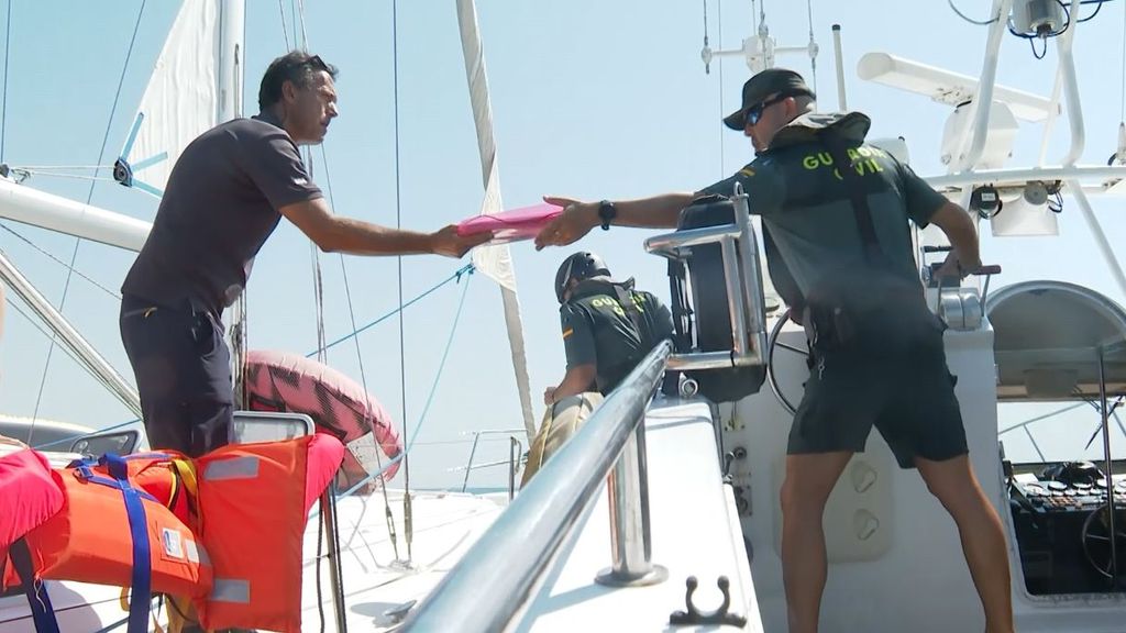 Inspección de la Guardia Civil marítima