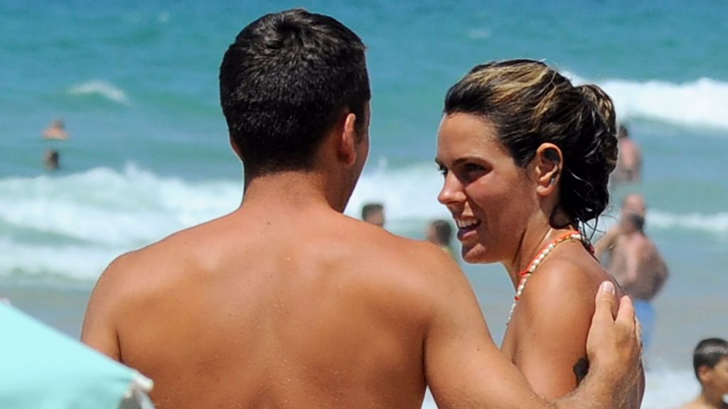 Laura Matamoros y Benji Aparicio, pillados juntos en la playa tres meses después de su ruptura