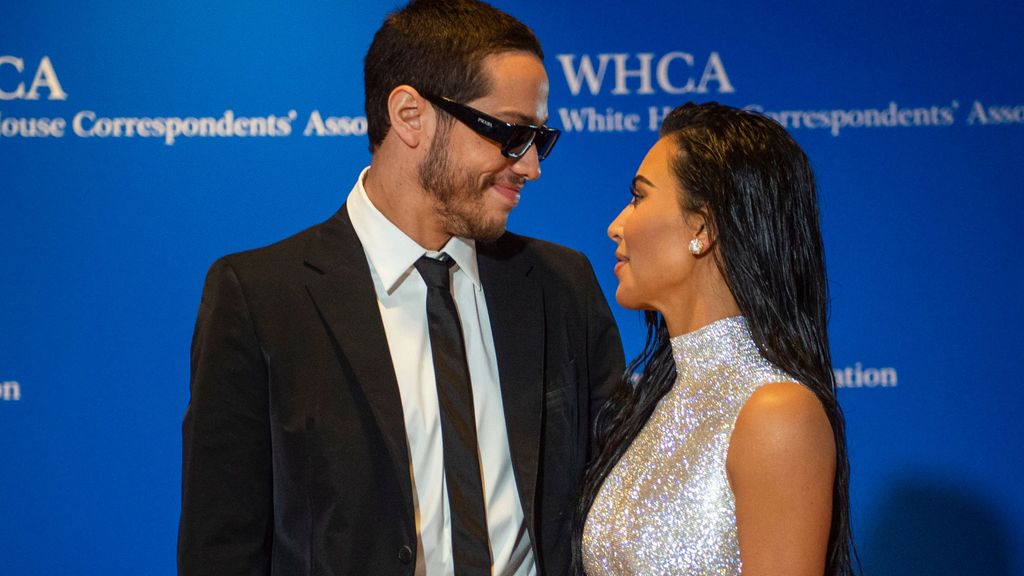 Pete Davidson y Kim Kardashian, en abril de 2022