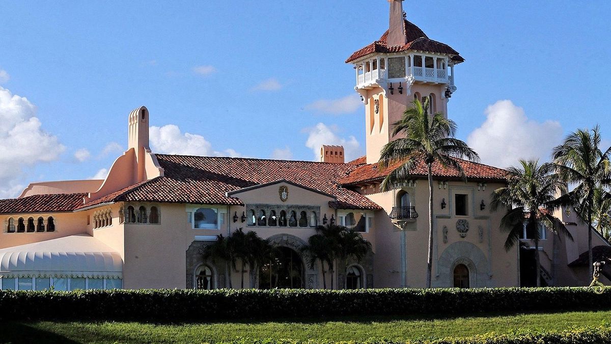 Vista general del complejo Mar-a-Lago, en Florida, la residencia de Donald Trump registrada por el FBI en busca de documentos confidenciales