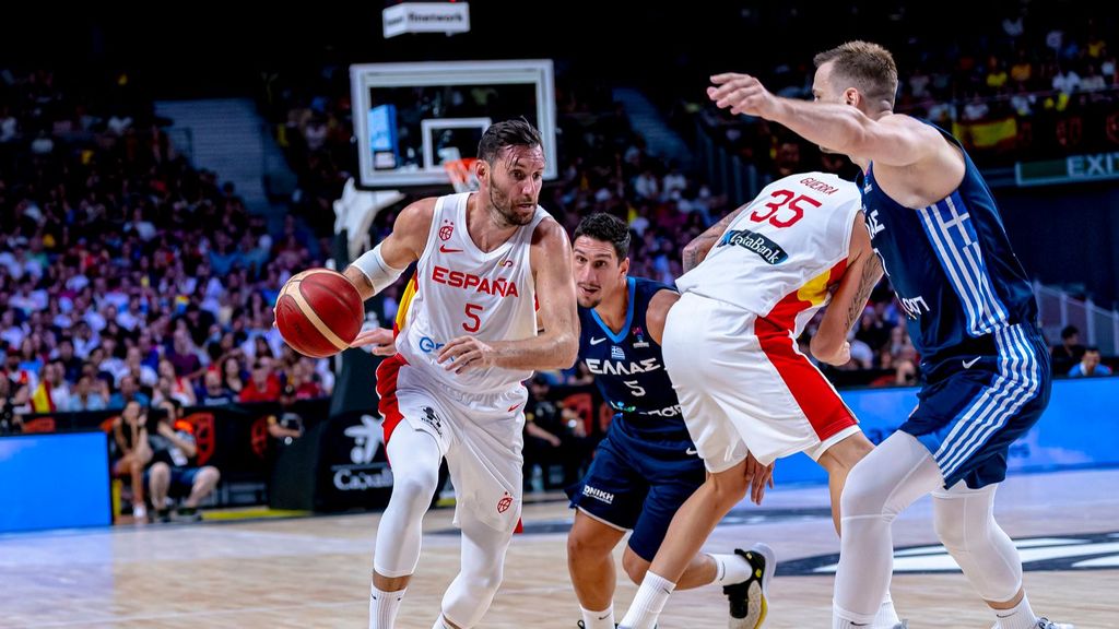 España se venga de Grecia y sigue su camino hacia el Eurobasket 2022