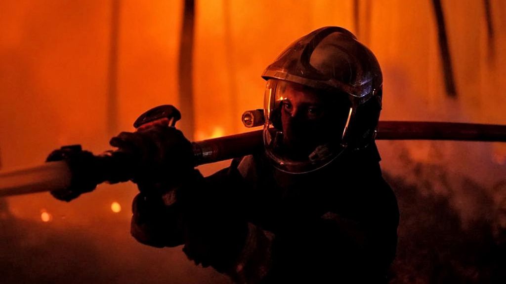 El macroincendio en Francia sigue sin control, impulsado por la sequedad extrema y las altas temperaturas