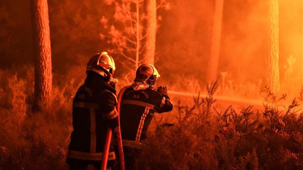 El macroincendio en Francia sigue sin control: no se descartan más cortes en la frontera si la situación empeora