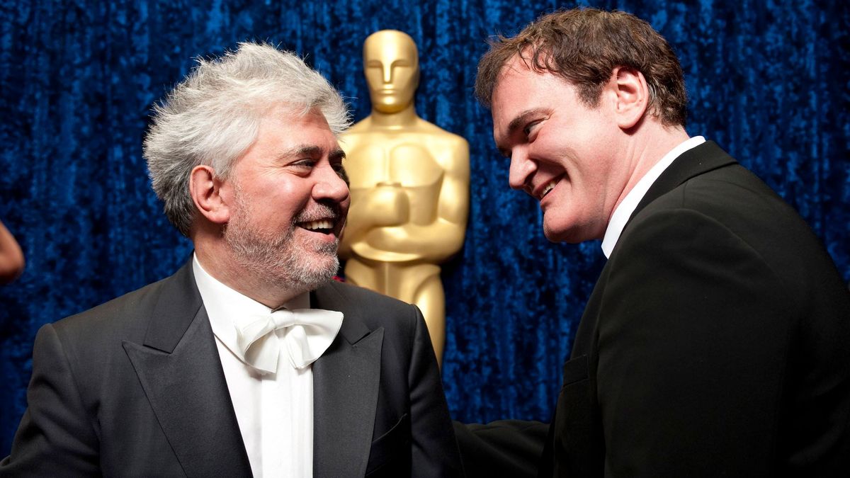 Los directores de cine Pedro Almodóvar y Quentin Tarantino