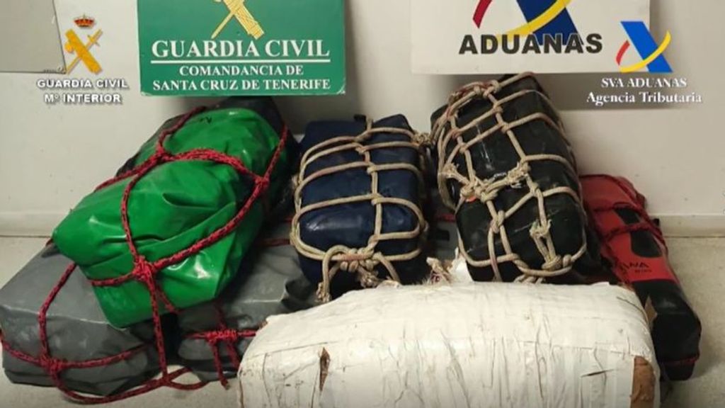 La Guardia Civil ha intervenido 200 kilogramos de cocaína en el interior de un buque en Tenerife