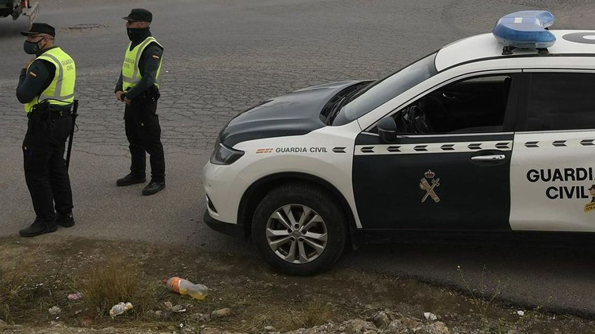 Muere un joven de 18 años en Málaga tras desplomarse en la vía pública