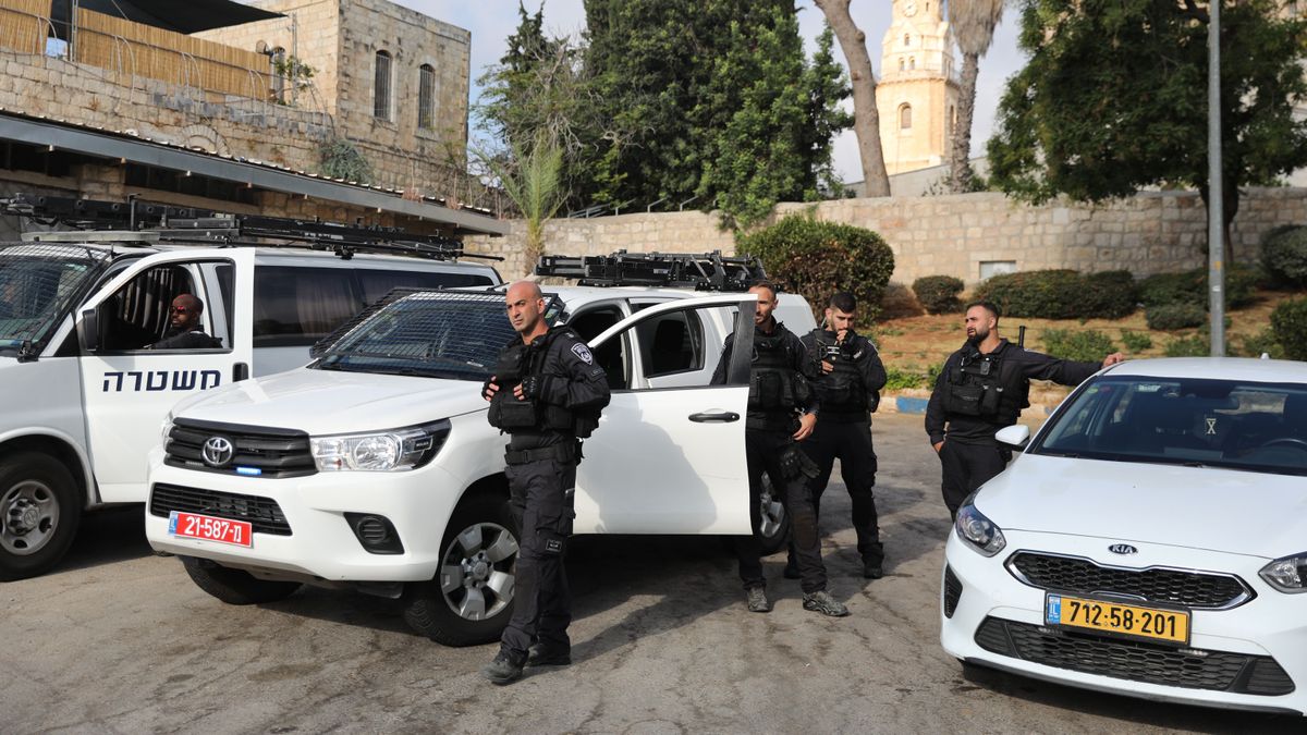 Agentes de la Policía cerca de la frontera de Israel