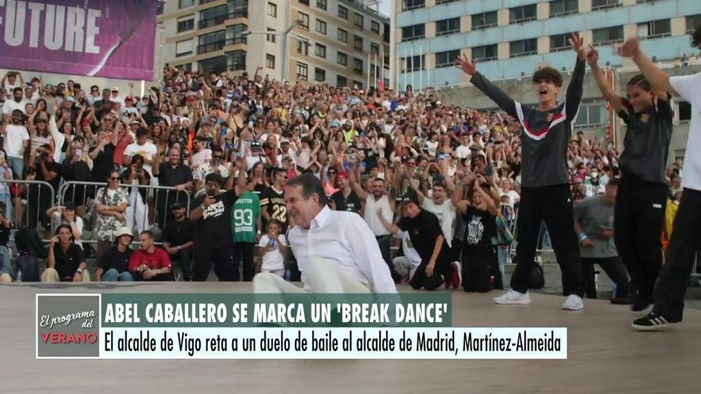 Abel Caballero baila break dance