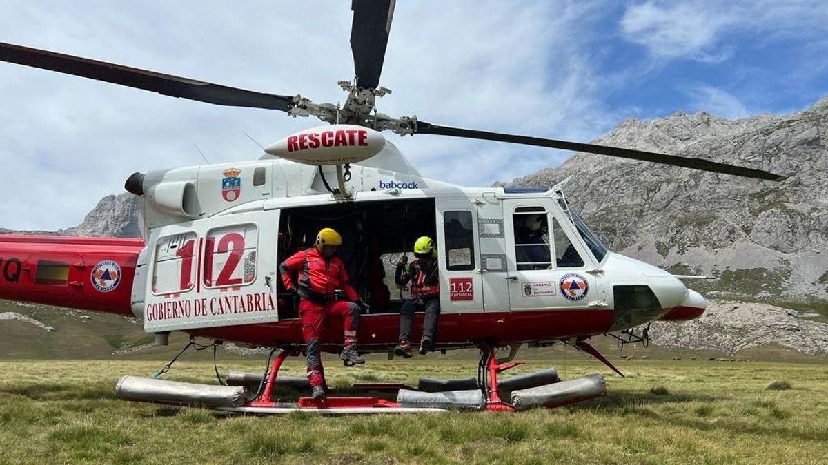 Helicóptero de rescate del Gobierno de Cantabria