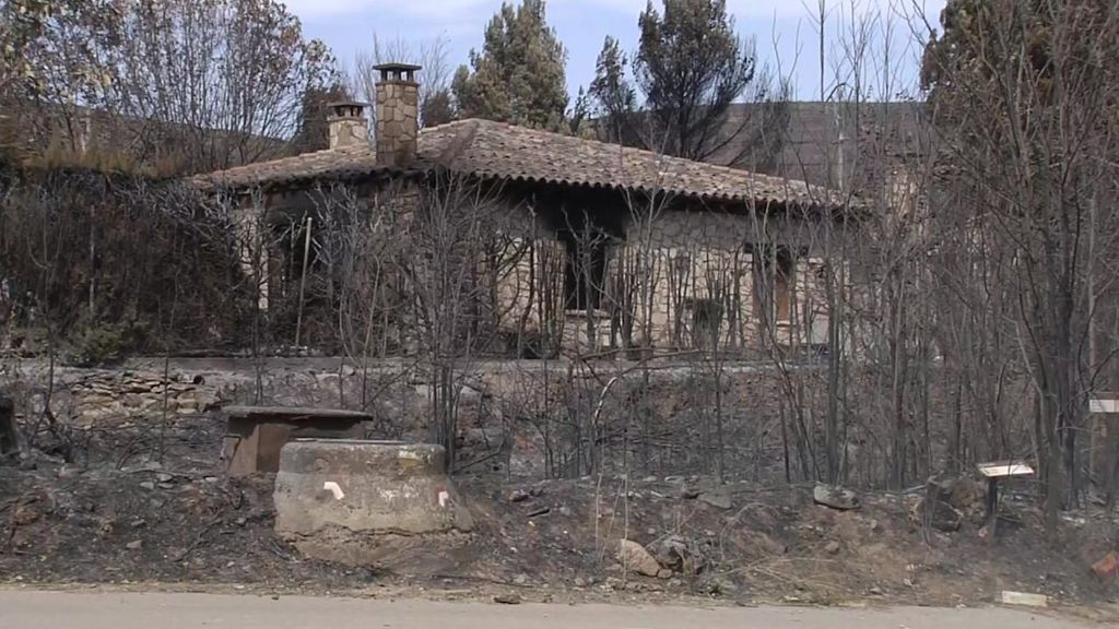 Las llamas del incendio del Moncayo, en Zaragoza, han dejado a muchos vecinos sin nada