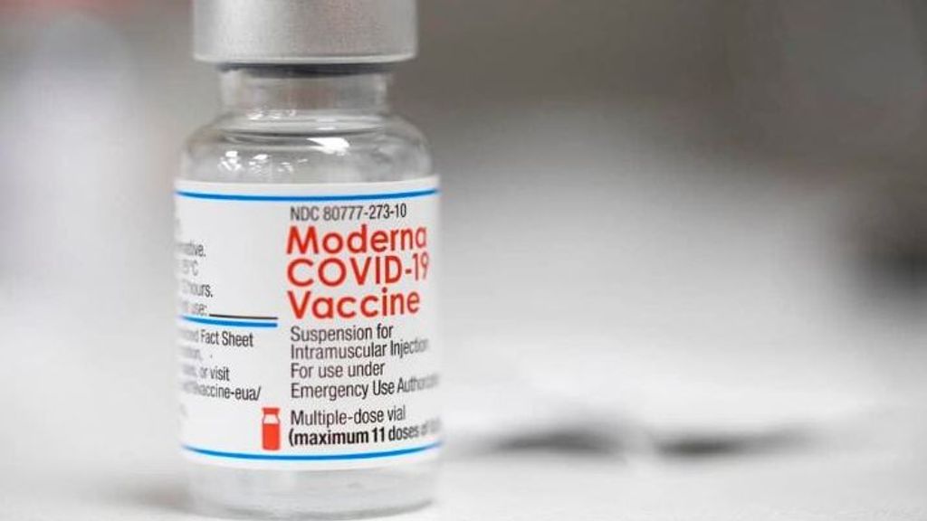 Reino Unido aprueba el uso de la nueva vacuna actualizada de Moderna a ómicron