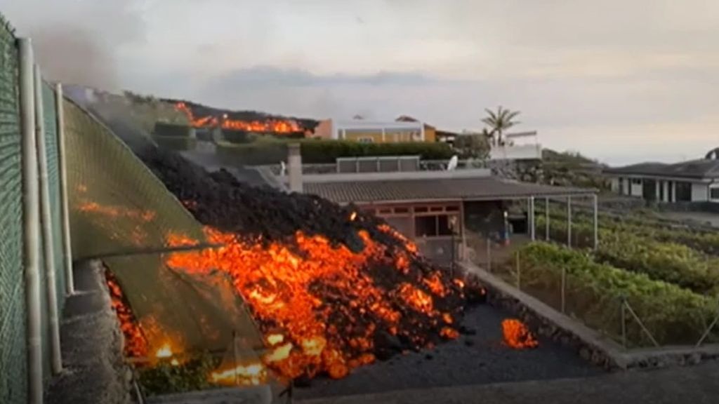 Los vecinos de La Palma afectados por el volcán se quejan de que las ayudas son insuficientes