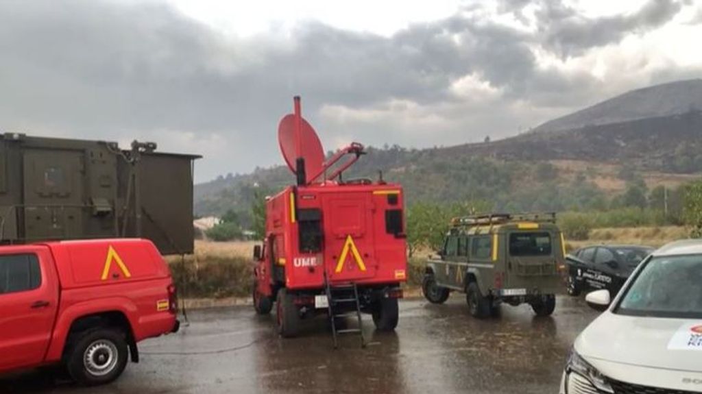 El incendio de la Vall d'Ebo, en Alicante, casi estabilizado: la lluvia y el granizo ayudan en la extinción