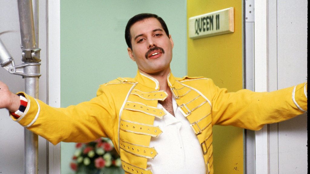 Freddy Mercury con su inconfundible bigote