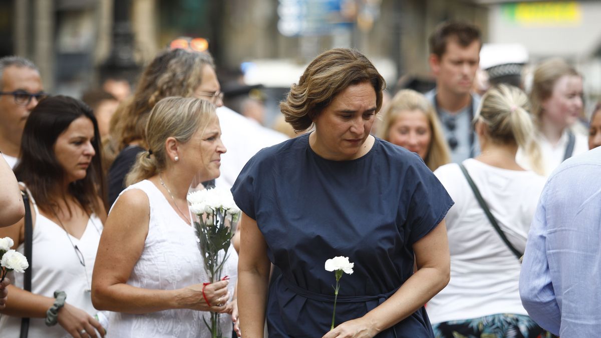 La alcaldesa de Barcelona Ada Colau en el homenaje del 17-A La alcaldesa de Barcelona Ada Colau en el homenaje del 17-A
