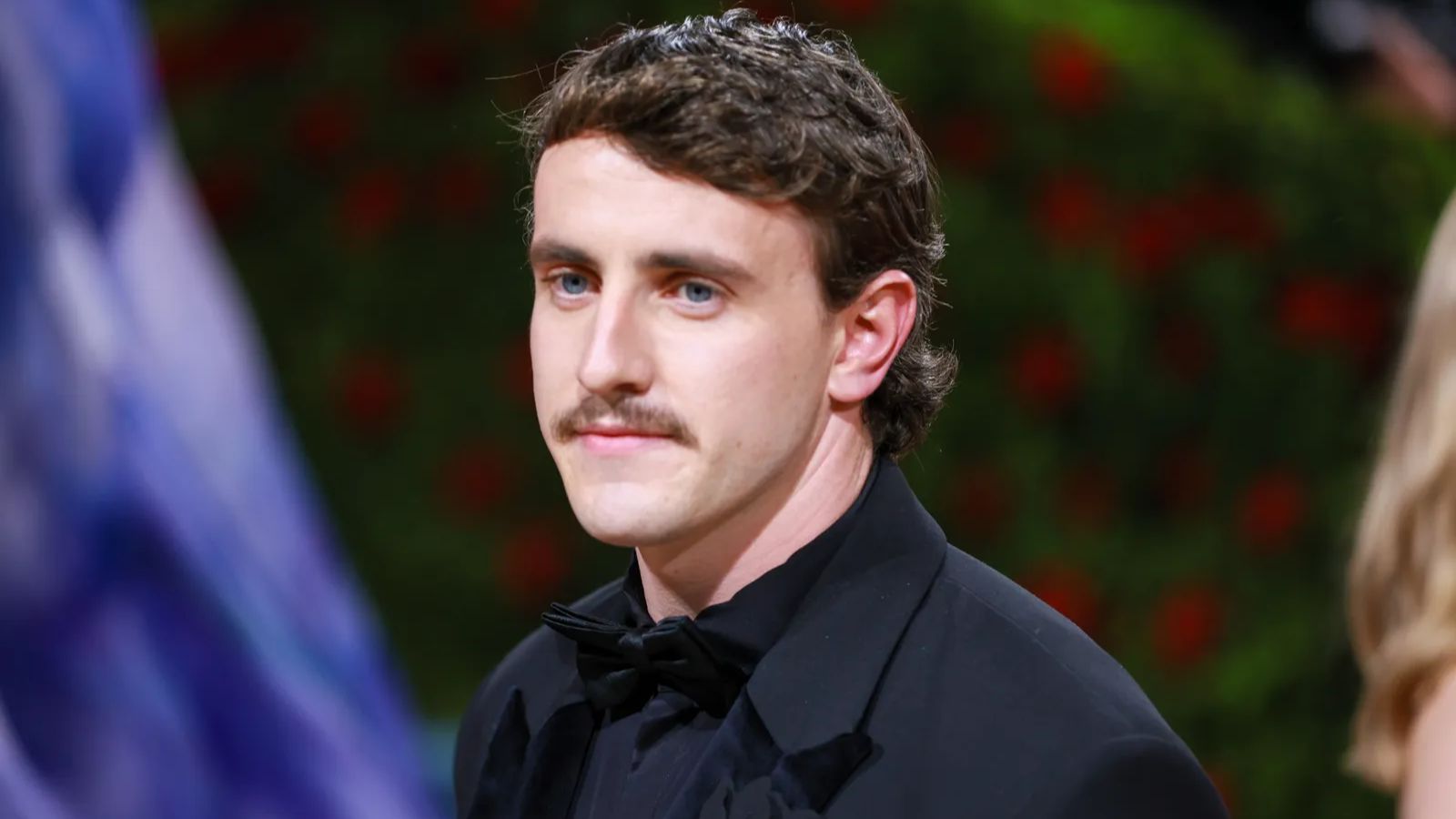 Paul Mescal con el bigote de moda