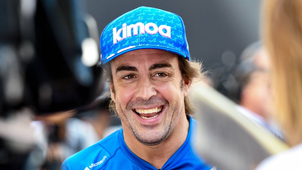 A Alonso se le escapa la duración de su nuevo contrato con Aston Martin: "Con el fichaje para dos años"