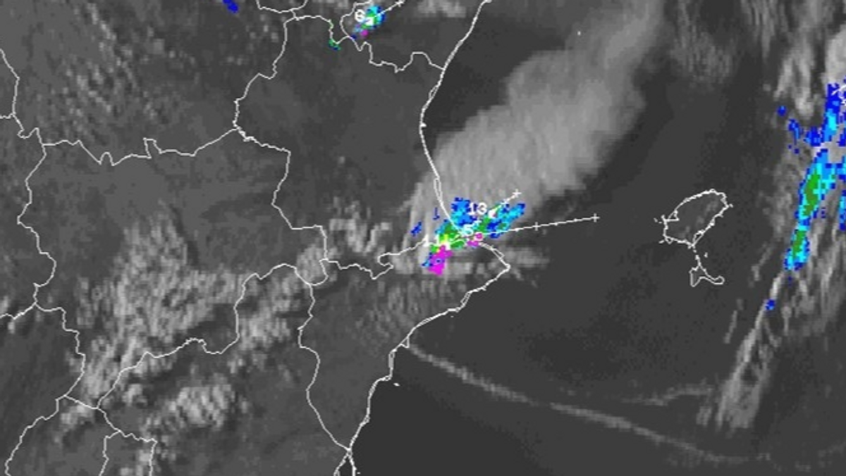 Las lluvias alivian los incendios de la Comunidad Valenciana Las lluvias alivian los incendios de la Comunidad Valenciana